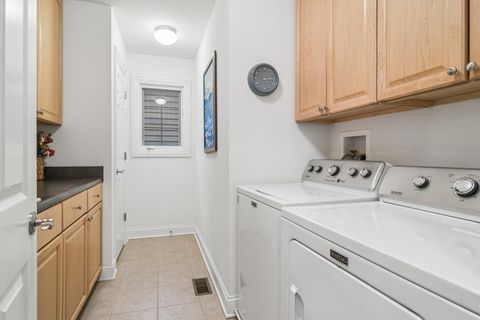 Tiny photo for 716 E Sunnyside Avenue, Libertyville, IL 60048 (MLS # 12567568)