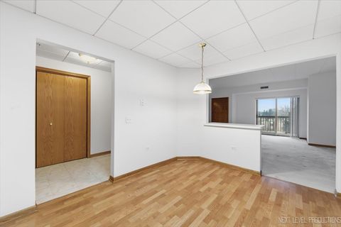 Tiny photo for 1500 S Ardmore Avenue #304, Villa Park, IL 60181 (MLS # 12580365)