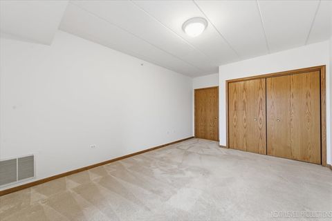 Tiny photo for 1500 S Ardmore Avenue #304, Villa Park, IL 60181 (MLS # 12580365)