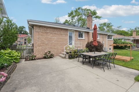 Tiny photo for 9333 Kildare Avenue, Skokie, IL 60076 (MLS # 12489382)