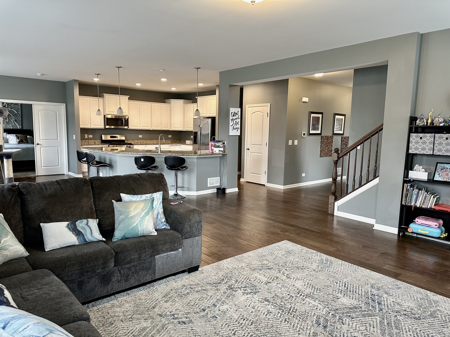 Huntley, Illinois 60142, United States, 5 Bedrooms Bedrooms, ,4 BathroomsBathrooms,Residential,Active,229082