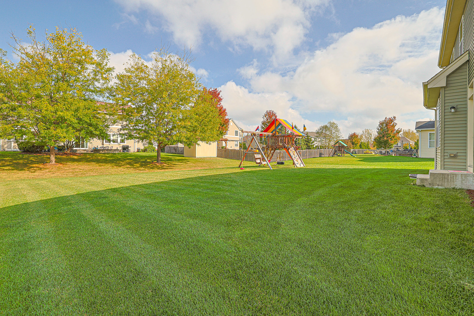 Huntley, Illinois 60142, United States, 5 Bedrooms Bedrooms, ,4 BathroomsBathrooms,Residential,Active,229082