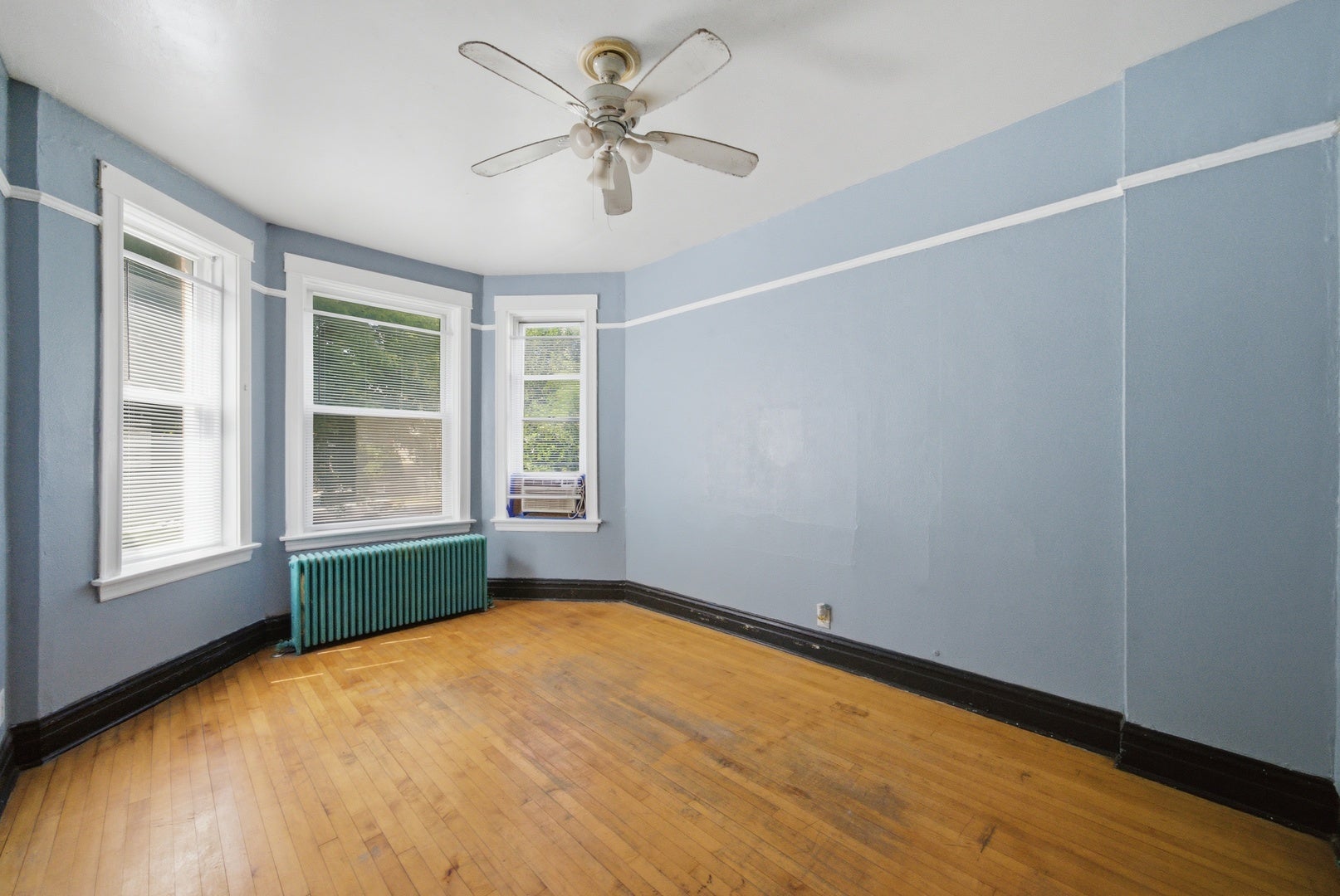 2025 N Lawler Avenue