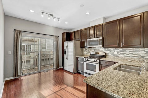 Tiny photo for 318 Laurel Avenue, Des Plaines, IL 60016 (MLS # 12747789)