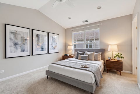 Tiny photo for 318 Laurel Avenue, Des Plaines, IL 60016 (MLS # 12747789)