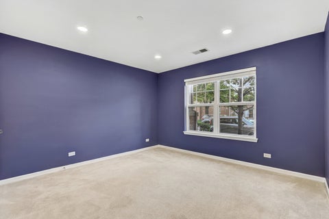 Tiny photo for 318 Laurel Avenue, Des Plaines, IL 60016 (MLS # 12747789)