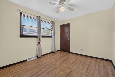 Tiny photo for 2829 W 101st Street, Evergreen Park, IL 60805 (MLS # 12791160)