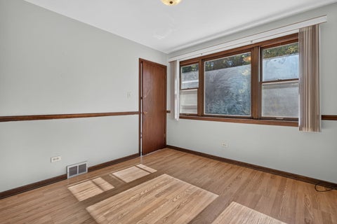Tiny photo for 2829 W 101st Street, Evergreen Park, IL 60805 (MLS # 12791160)
