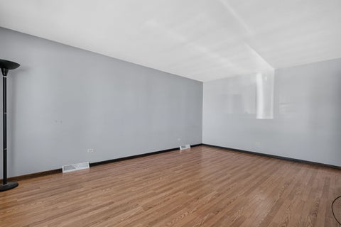 Tiny photo for 2829 W 101st Street, Evergreen Park, IL 60805 (MLS # 12791160)