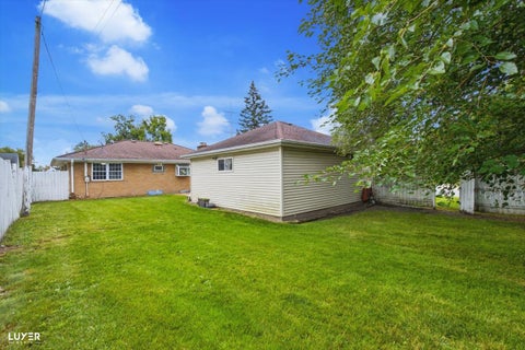 Tiny photo for 2 WASHINGTON Street, Glenview, IL 60025 (MLS # 12756303)