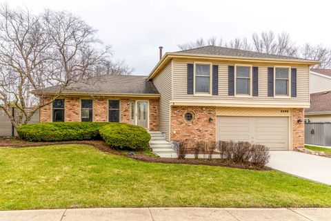 Photo of 5195 Castaway Lane, Hoffman Estates, IL 60010 (MLS # 12626482)