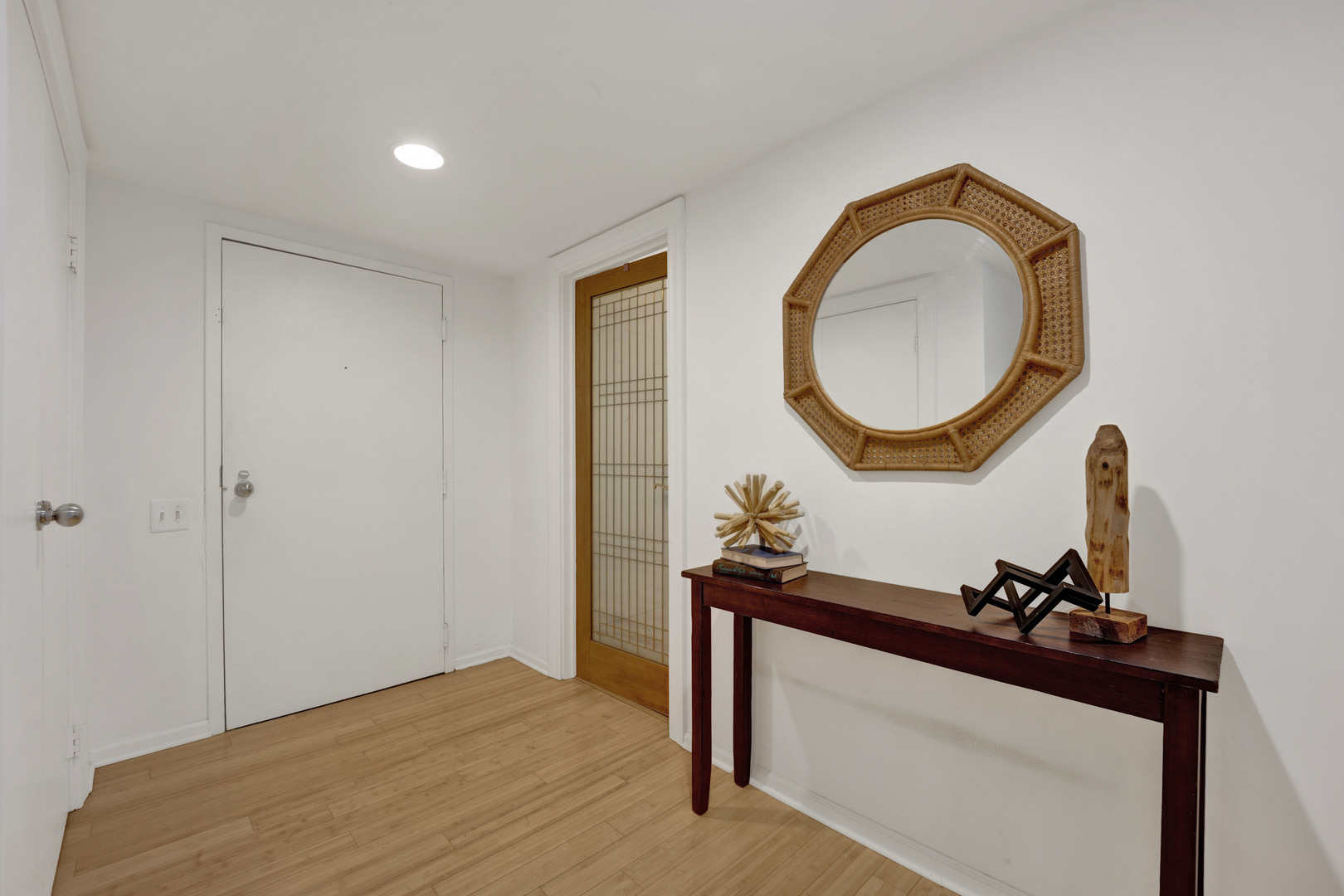40 E 9th Street 609