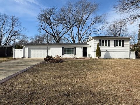 Photo of 2724 N Country Club Terrace Terrace, Rockford, IL 61103 (MLS # 12568764)