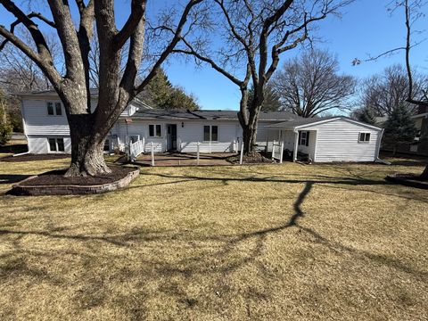 Tiny photo for 2724 N Country Club Terrace Terrace, Rockford, IL 61103 (MLS # 12568764)