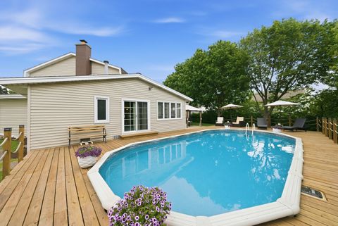 Tiny photo for 877 N Dovington Drive, Hoffman Estates, IL 60169 (MLS # 12635576)
