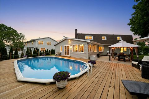 Tiny photo for 877 N Dovington Drive, Hoffman Estates, IL 60169 (MLS # 12635576)