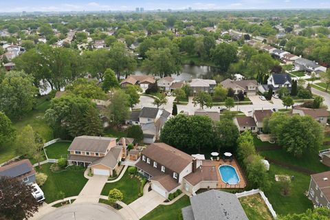 Tiny photo for 877 N Dovington Drive, Hoffman Estates, IL 60169 (MLS # 12635576)
