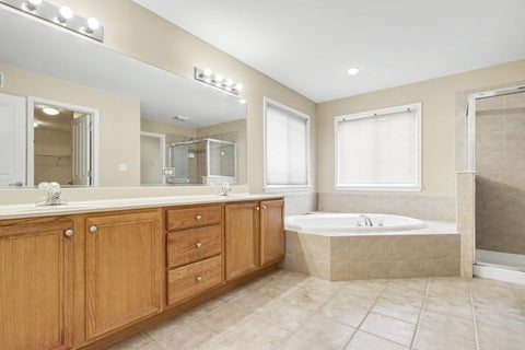 Tiny photo for 1530 S Lancaster Lane, Libertyville, IL 60048 (MLS # 12753853)