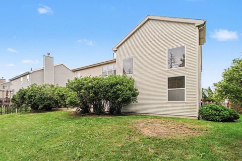 Tiny photo for 1530 S Lancaster Lane, Libertyville, IL 60048 (MLS # 12753853)