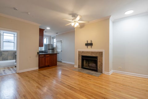 Tiny photo for 869 W CORNELIA Avenue #3, Chicago, IL 60657 (MLS # 12732180)