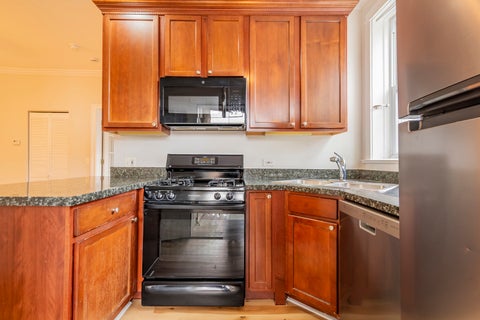 Tiny photo for 869 W CORNELIA Avenue #3, Chicago, IL 60657 (MLS # 12732180)