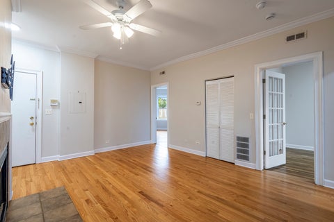 Tiny photo for 869 W CORNELIA Avenue #3, Chicago, IL 60657 (MLS # 12732180)