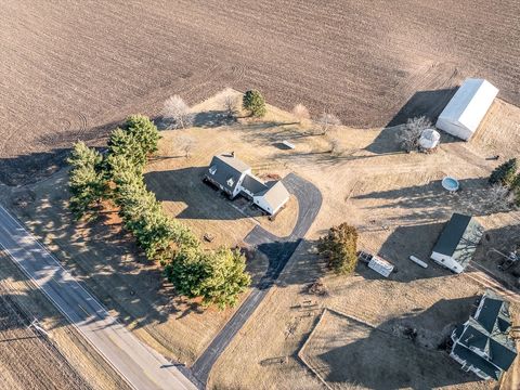 A home in Garden Prairie