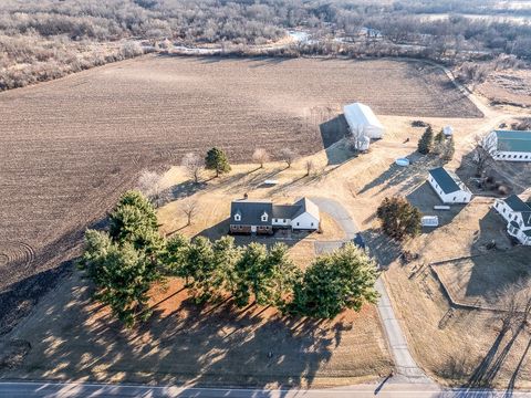 A home in Garden Prairie