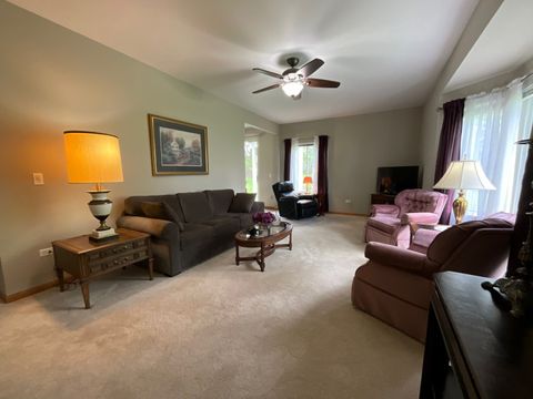 Tiny photo for 832 Coronado Court #832, Elgin, IL 60123 (MLS # 12630505)