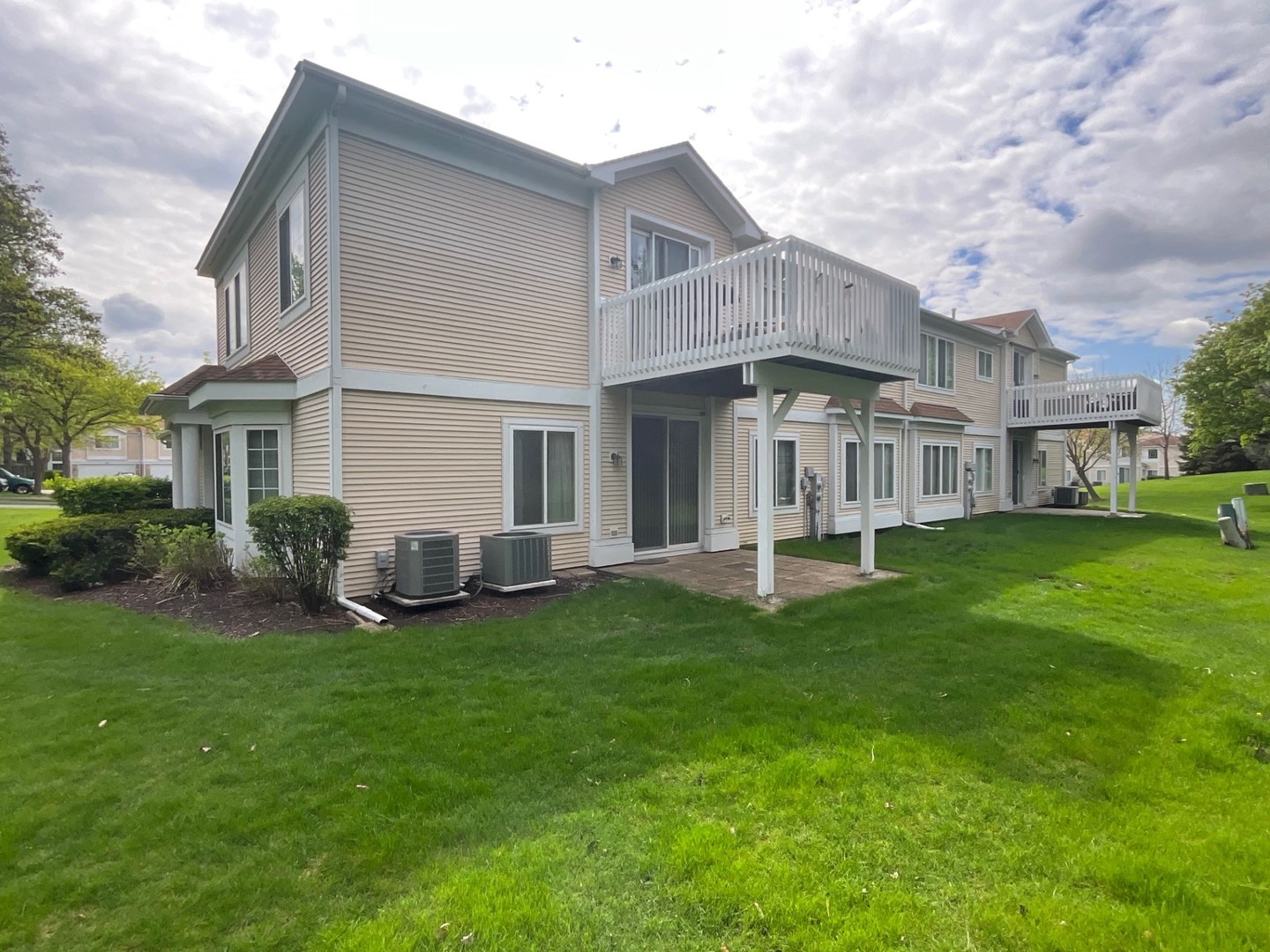 832 Coronado Court 832