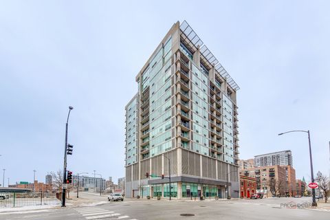 Photo of 700 W Van Buren Street #1402, Chicago, IL 60607 (MLS # 12540268)