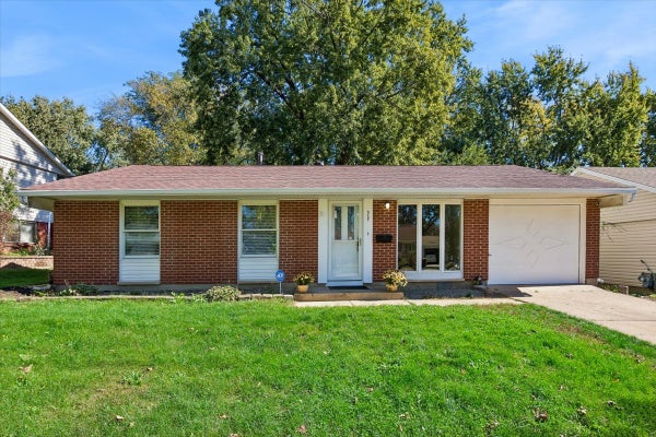 517 SHERWOOD DR, STREAMWOOD, IL 60107 - Image 49daeeb3462f5dd10f484c73ef93ec4e/33742460