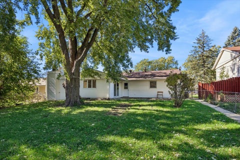 Tiny photo for 517 Sherwood Drive, Streamwood, IL 60107 (MLS # 12777450)