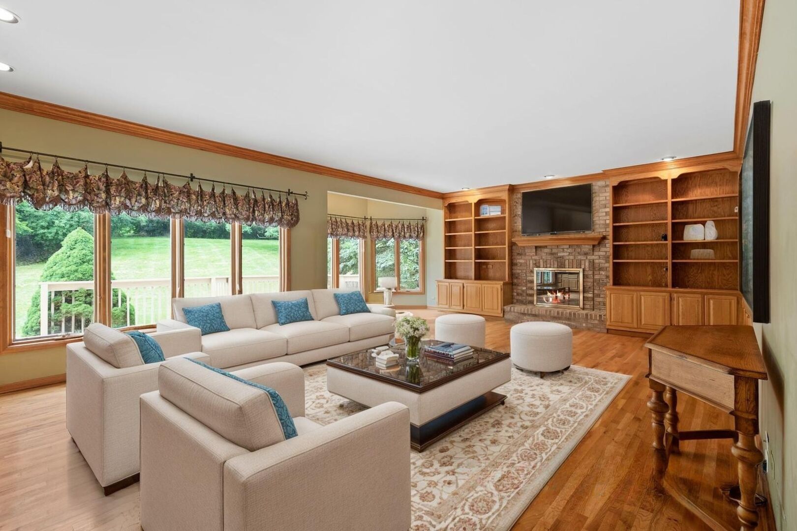 25410 N Cayuga Trail