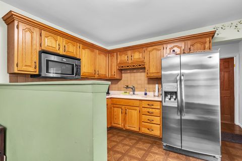 Tiny photo for 47 Willow Trail, Wheeling, IL 60090 (MLS # 12455350)