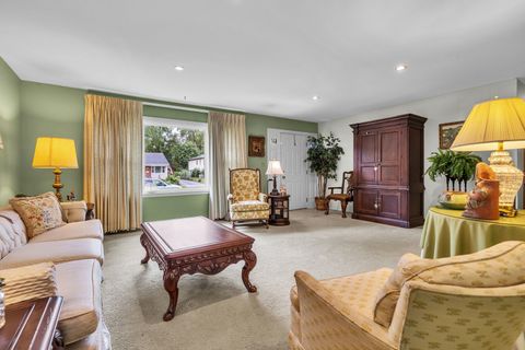 Tiny photo for 47 Willow Trail, Wheeling, IL 60090 (MLS # 12455350)
