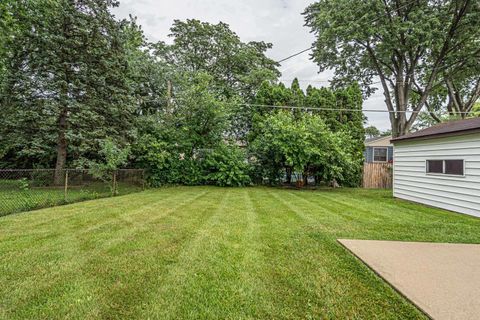 Tiny photo for 47 Willow Trail, Wheeling, IL 60090 (MLS # 12455350)