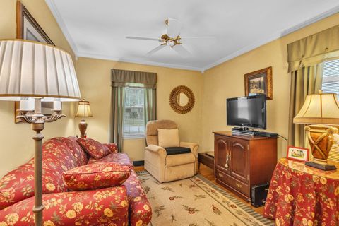 Tiny photo for 47 Willow Trail, Wheeling, IL 60090 (MLS # 12455350)