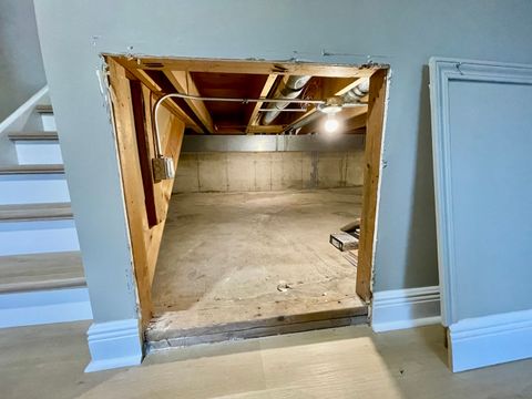 Tiny photo for 641 N Highview Avenue, Addison, IL 60101 (MLS # 12508692)