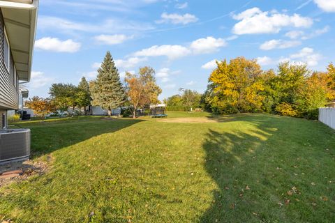 Tiny photo for 641 N Highview Avenue, Addison, IL 60101 (MLS # 12508692)