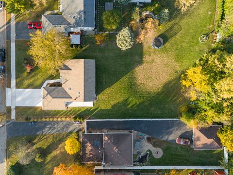 Tiny photo for 641 N Highview Avenue, Addison, IL 60101 (MLS # 12508692)