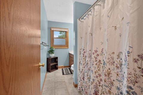 Tiny photo for 3002 29th Street, Bettendorf, IA 52722 (MLS # 12783513)