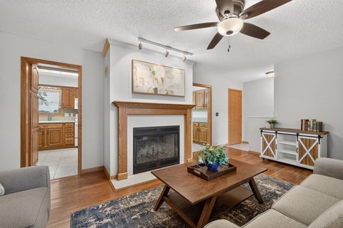 Tiny photo for 3002 29th Street, Bettendorf, IA 52722 (MLS # 12783513)