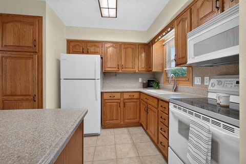 Tiny photo for 3002 29th Street, Bettendorf, IA 52722 (MLS # 12783513)