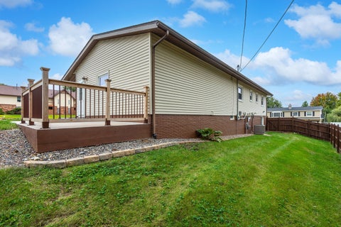 Tiny photo for 3002 29th Street, Bettendorf, IA 52722 (MLS # 12783513)