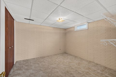Tiny photo for 3002 29th Street, Bettendorf, IA 52722 (MLS # 12783513)