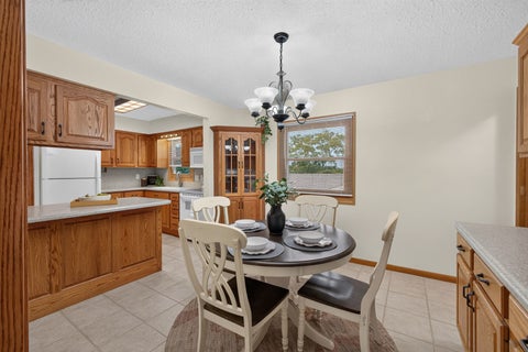 Tiny photo for 3002 29th Street, Bettendorf, IA 52722 (MLS # 12783513)