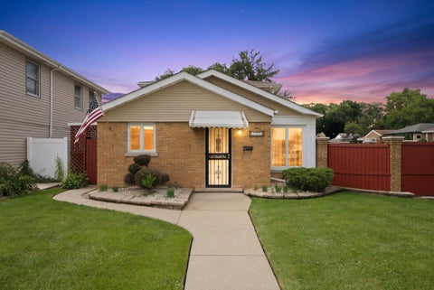 Tiny photo for 6559 W 60th Place, Chicago, IL 60638 (MLS # 12747913)