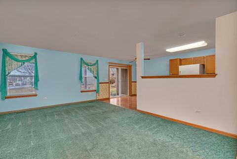 Tiny photo for 21230 W Walnut Drive #A, Plainfield, IL 60544 (MLS # 12522160)