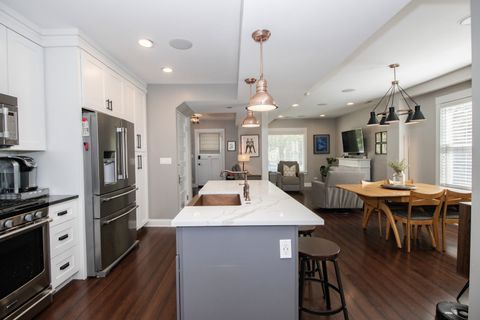 Tiny photo for 613 Ferdinand Avenue, Forest Park, IL 60130 (MLS # 12492503)